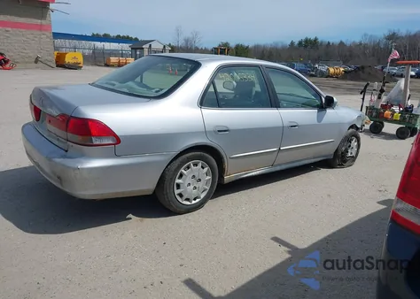 2001 Honda Accord 2.3 Lx from USA, damaged, VIN 1HGCG65511A141446